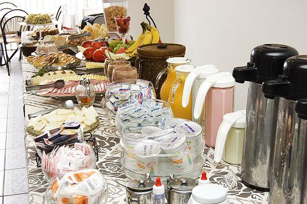Hotel Caicara Bistro E Eventos Ltda Итаперуна Экстерьер фото